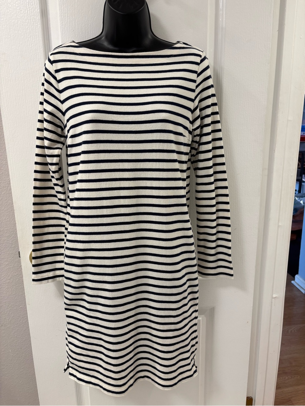 Uniqlo Preppy Nautical Navy Blue White Striped Long Sleeve Boatneck Dress